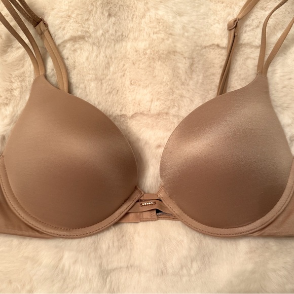 Victoria’s Secret Very Sexy push-up bra - Picture 2 of 6